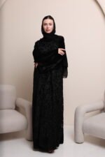 ⁦عباية مخمل W253⁩ - الصورة ⁦2⁩