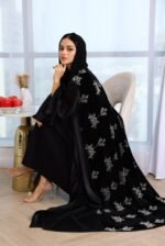 عباية مخمل W251