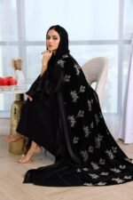 ⁦عباية مخمل W251⁩ - الصورة ⁦7⁩