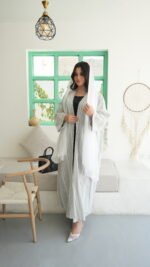 ⁦عباية لينن - رمادي واوف وايت⁩ - الصورة ⁦2⁩