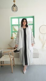 ⁦عباية لينن - رمادي واوف وايت⁩ - الصورة ⁦6⁩
