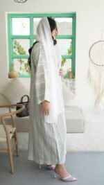 ⁦عباية لينن - رمادي واوف وايت⁩ - الصورة ⁦5⁩